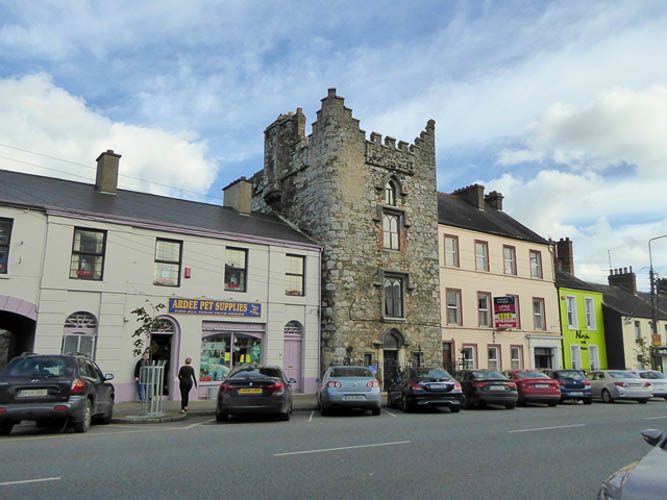 Hatch's Castle Ireland exterior